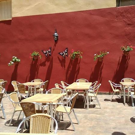 Lezuza Hostal Restaurante Morote Cano מראה חיצוני תמונה